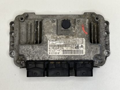 Een me7.4.5 ECU van een 206 1.6 16v NFU